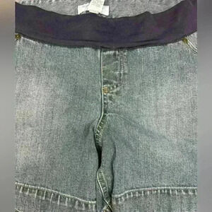 Liz Lange Maternity Shorts women's Small Blue Jean Pregnancy Pull on Denim